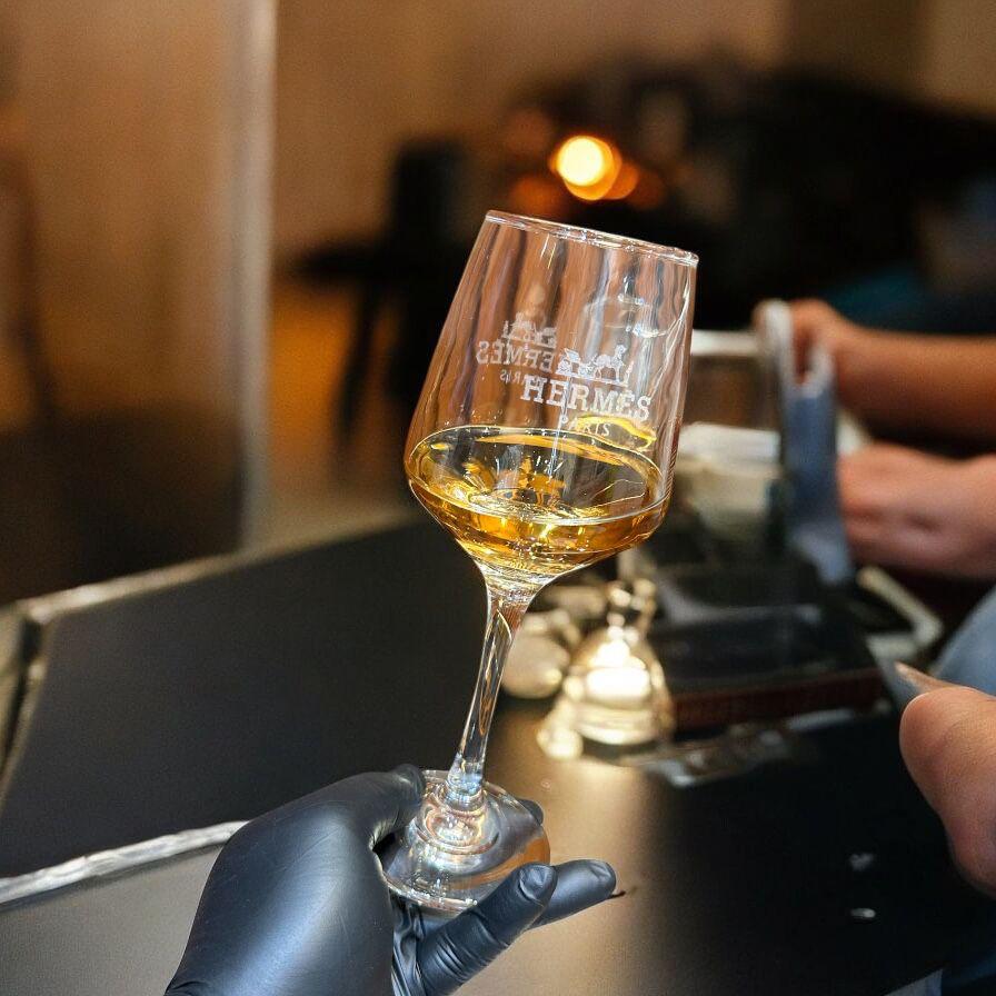 Hermès Whiskey Glass Set – First Copy Engraved Crystal Pair