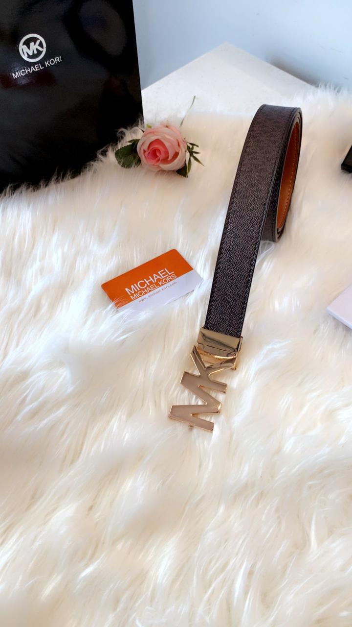 Classic Brown Leather Belt with Gold Buckle – Replica Michael Kors