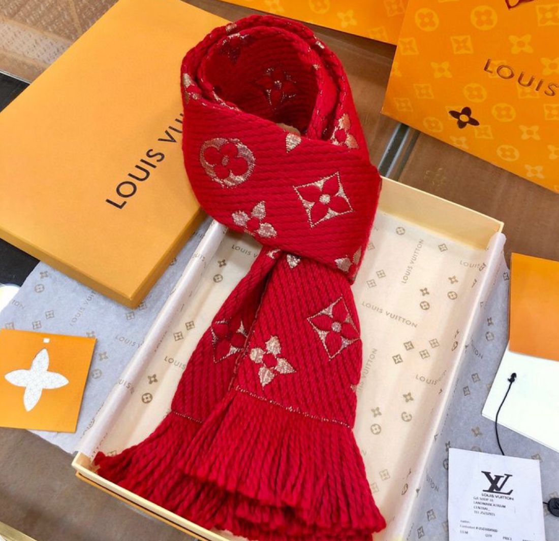 Luxury Red Knit Replica Louis Vuitton Scarf – Monogram & Fringe