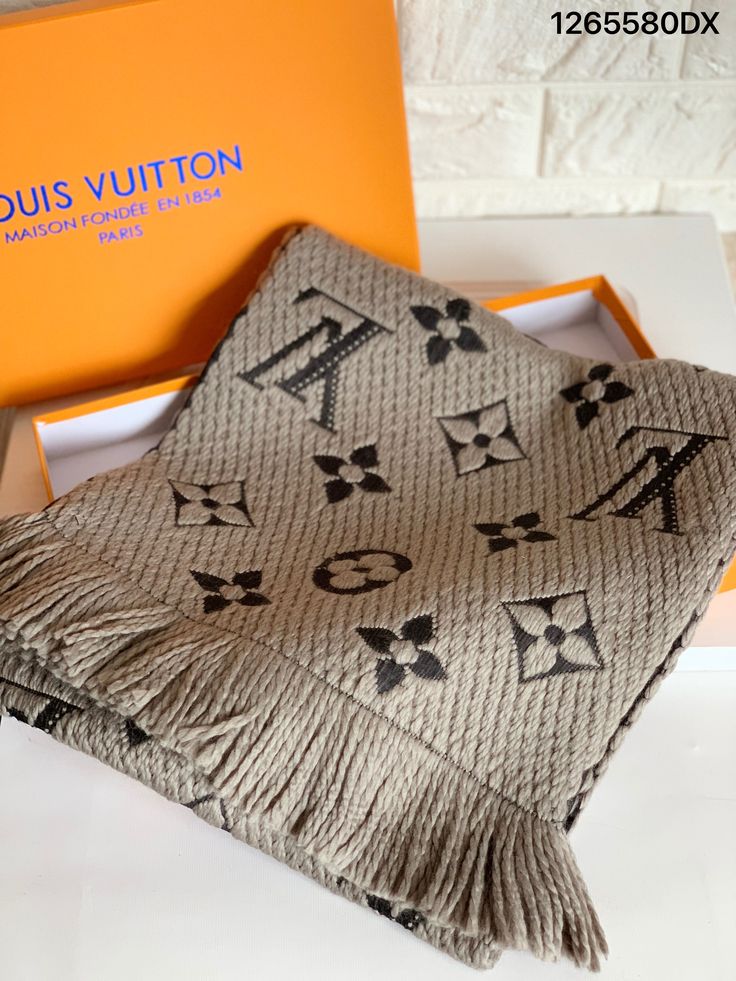 Luxury Red Knit Replica Louis Vuitton Scarf – Monogram & Fringe
