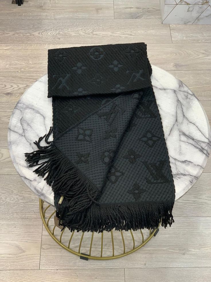 Luxury Red Knit Replica Louis Vuitton Scarf – Monogram & Fringe