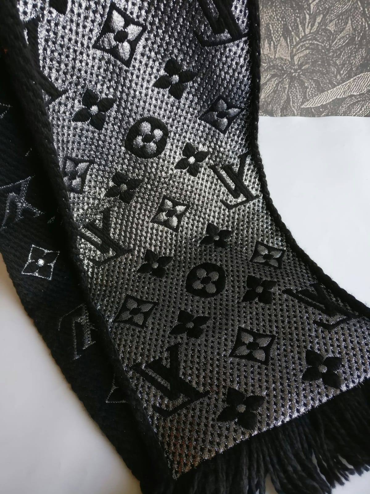 Luxury Red Knit Replica Louis Vuitton Scarf – Monogram & Fringe