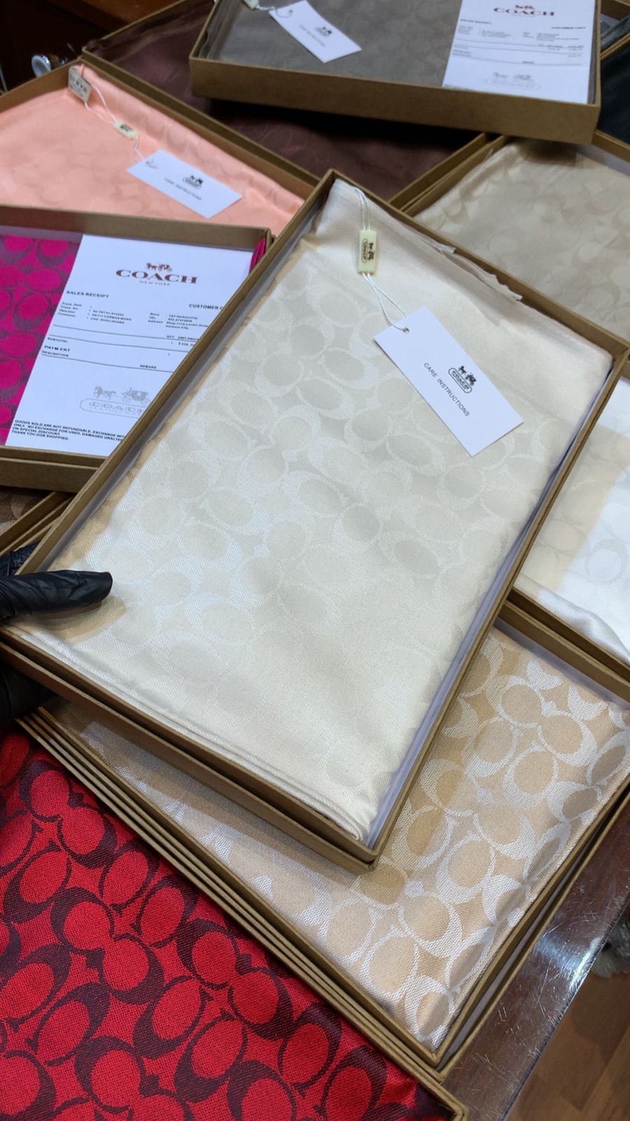 Elegant Monogram Scarf – Soft Touch Unisex Fashion Accessory