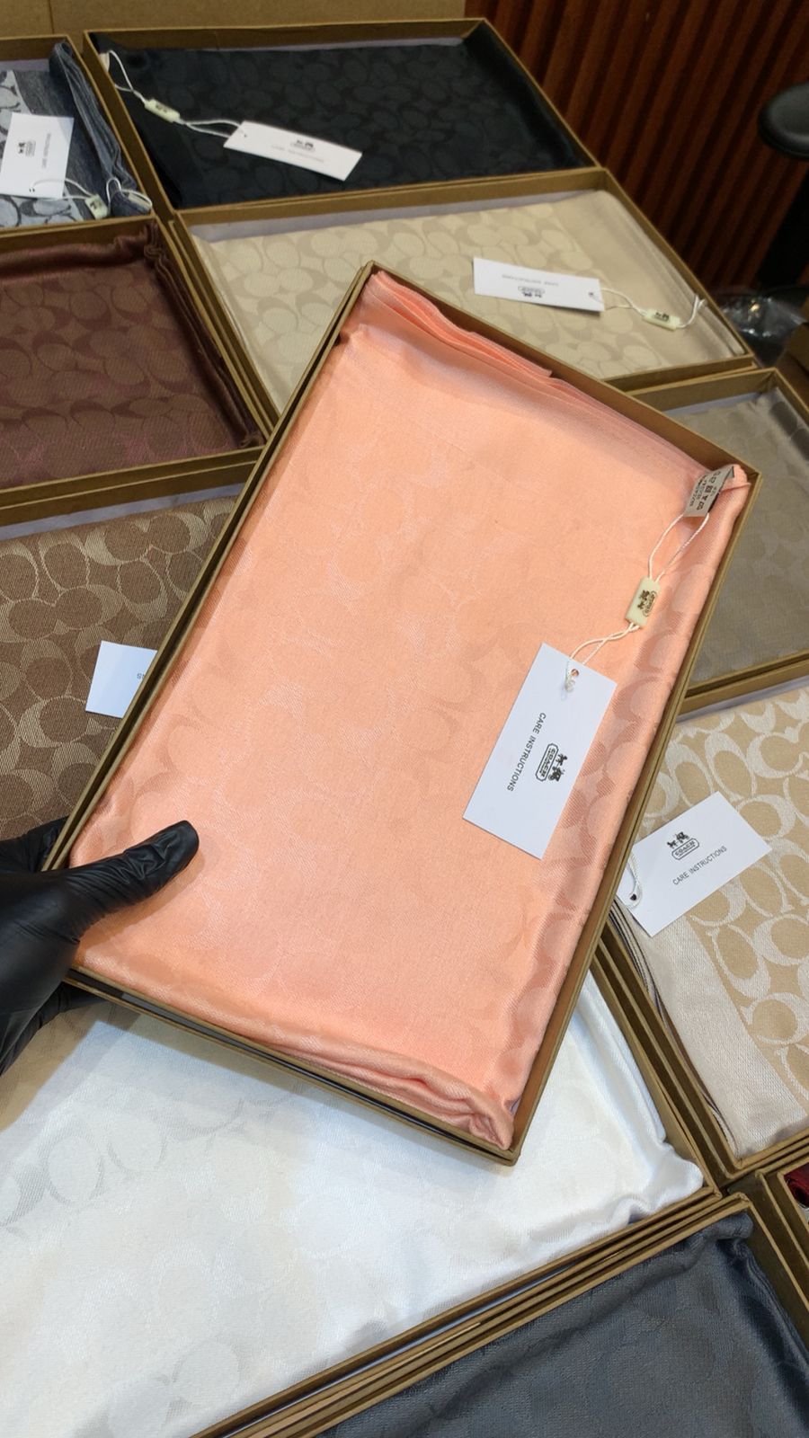 Elegant Monogram Scarf – Soft Touch Unisex Fashion Accessory