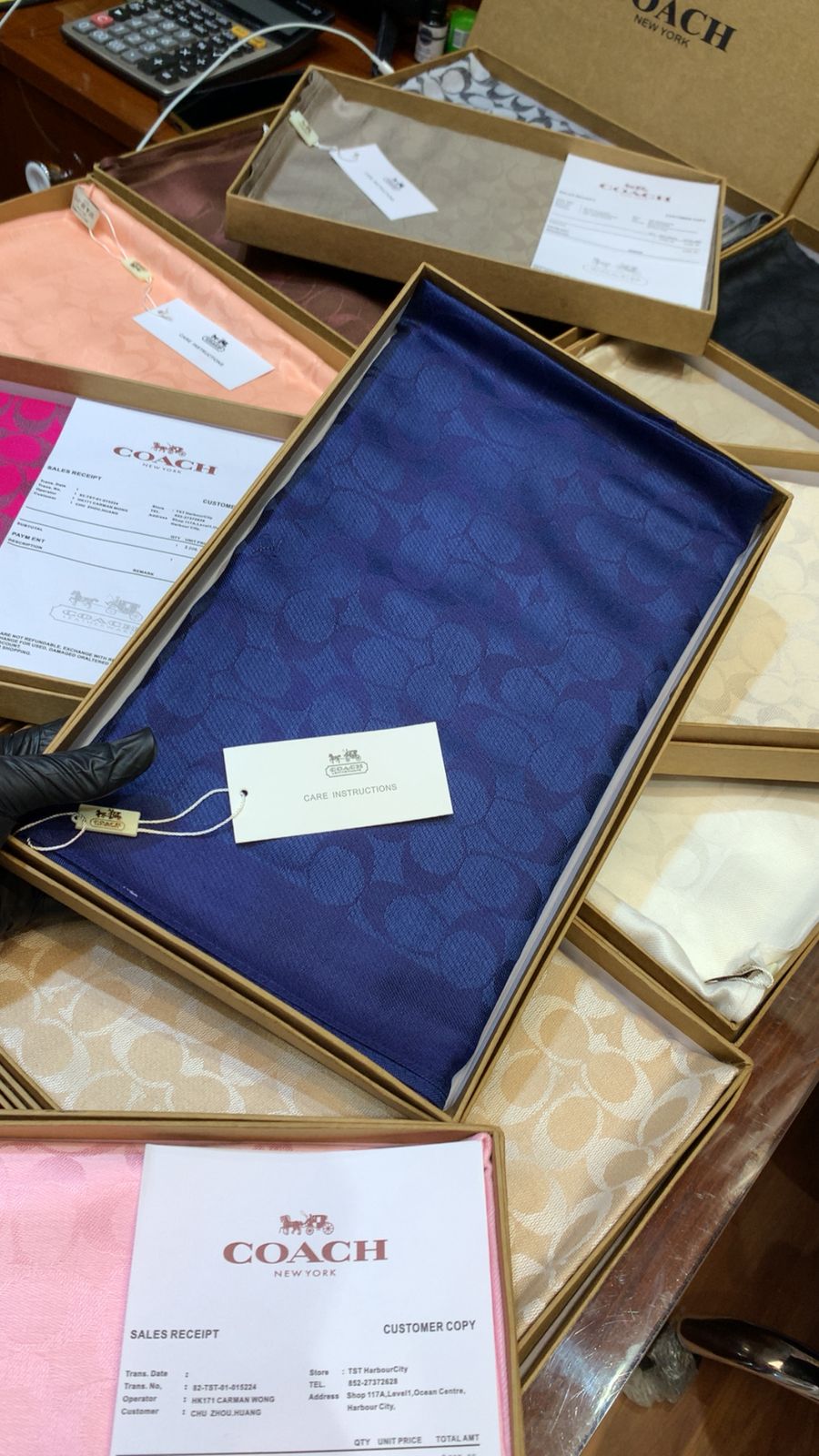 Elegant Monogram Scarf – Soft Touch Unisex Fashion Accessory