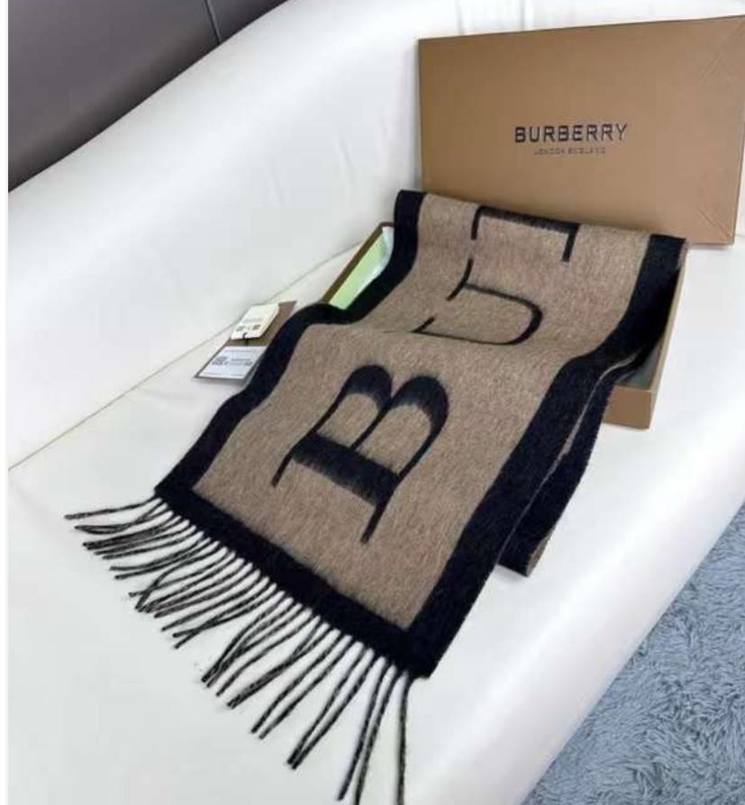 Classic Beige and Black Wool Scarf with Oversized Letter Design