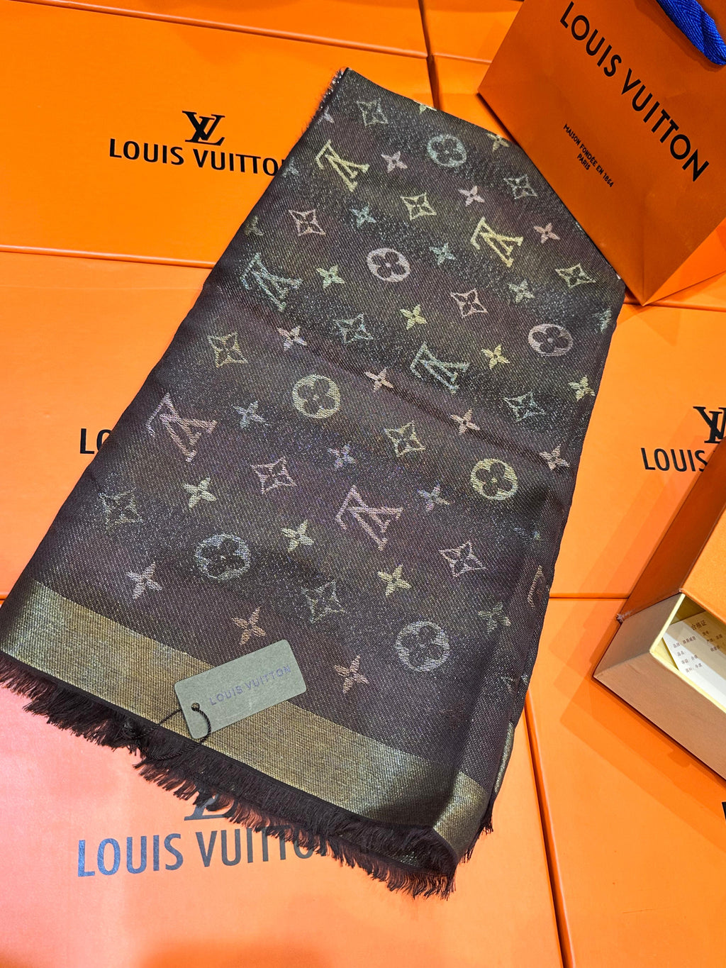 Luxury Multitone Designer Monogram Shawl – Premium LV-Inspired Winter Wrap