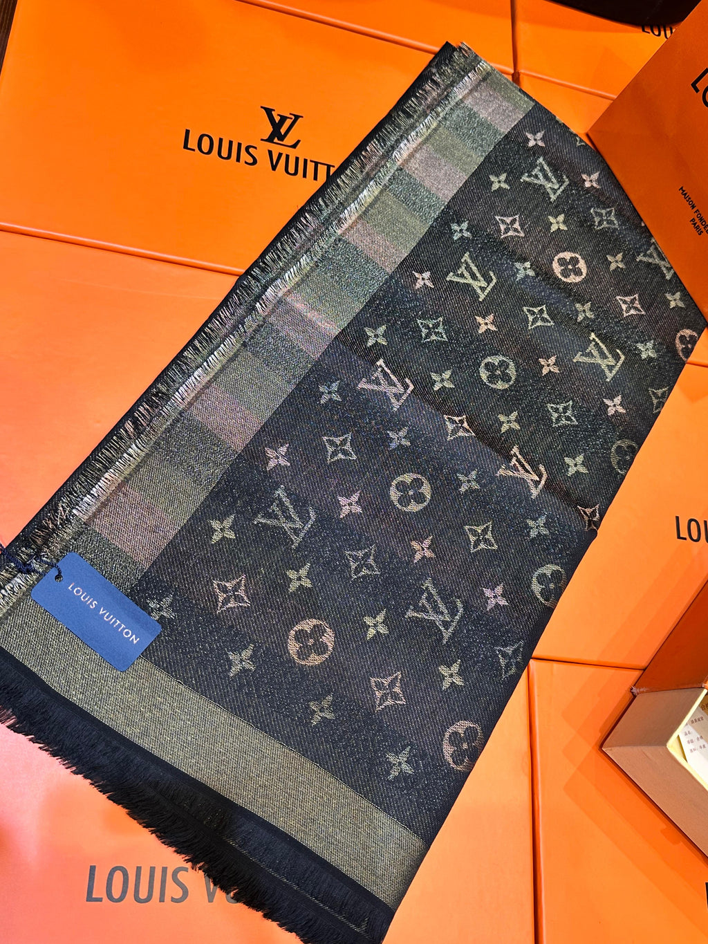 Luxury Multitone Designer Monogram Shawl – Premium LV-Inspired Winter Wrap