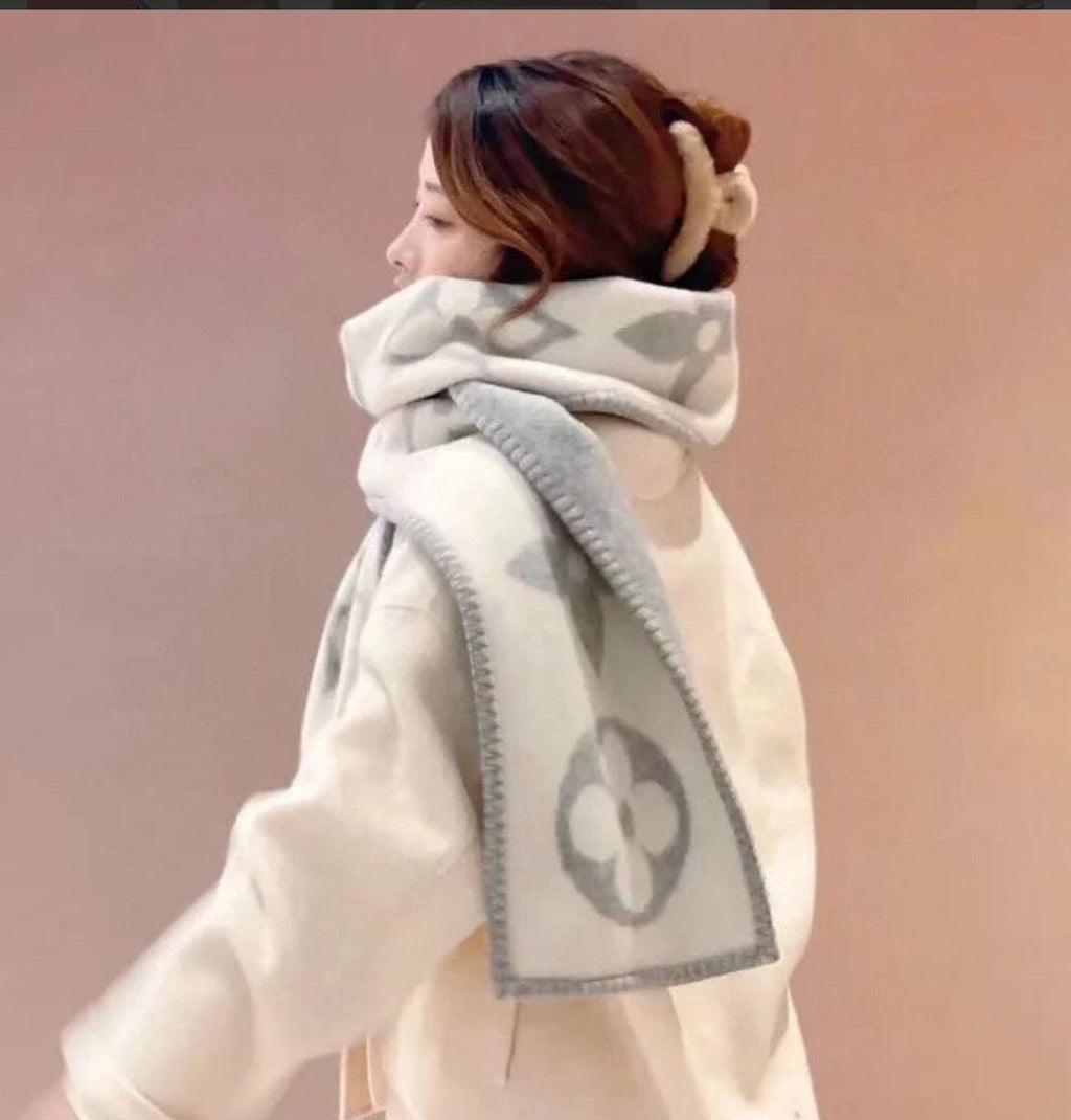 Unisex Winter Wool Blend Stole – Soft Icon Pattern Wrap