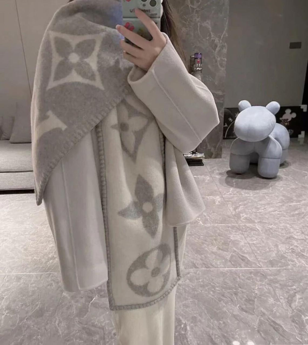 Unisex Winter Wool Blend Stole – Soft Icon Pattern Wrap