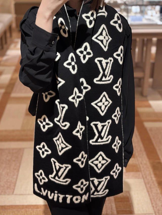 Luxury Monogram Knit Winter Scarf for Women