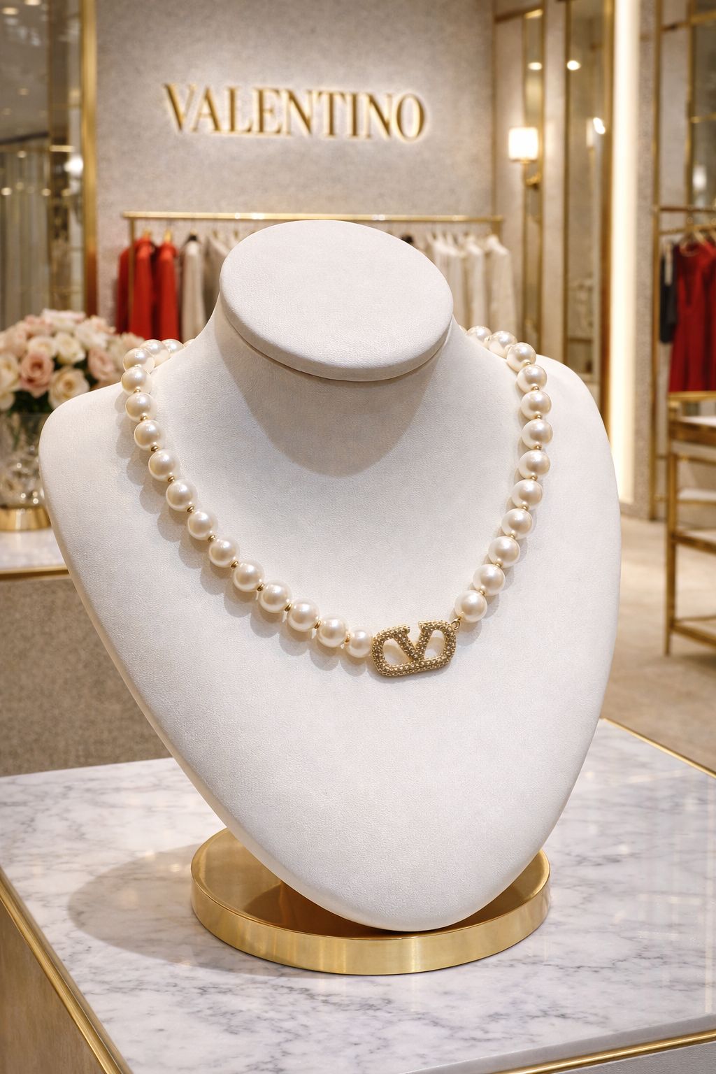 Elegant Pearl Statement Necklace – Timeless Luxury Redefined