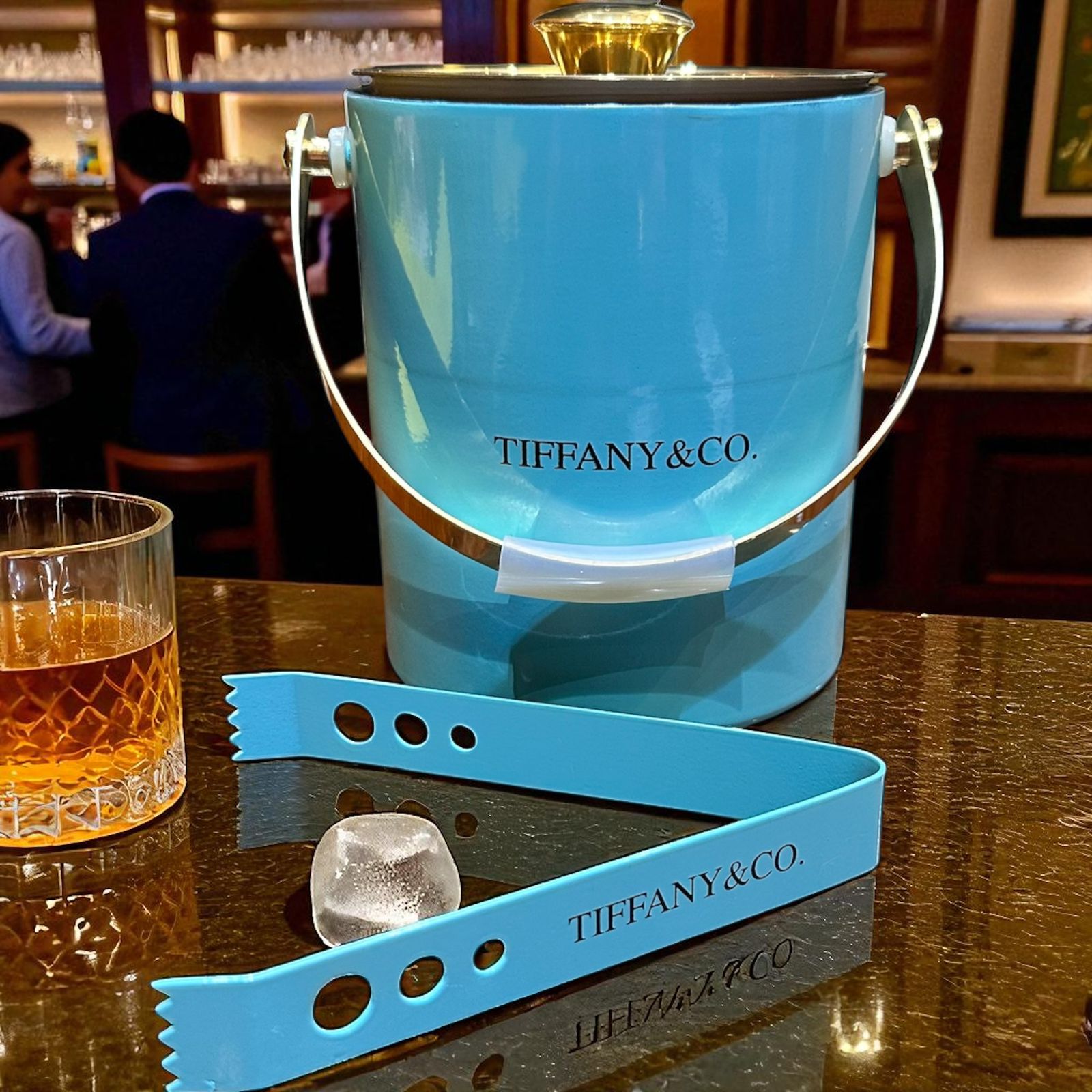 Premium Glossy Ice Bucket with Lid & Handle – Luxury Blue Edition