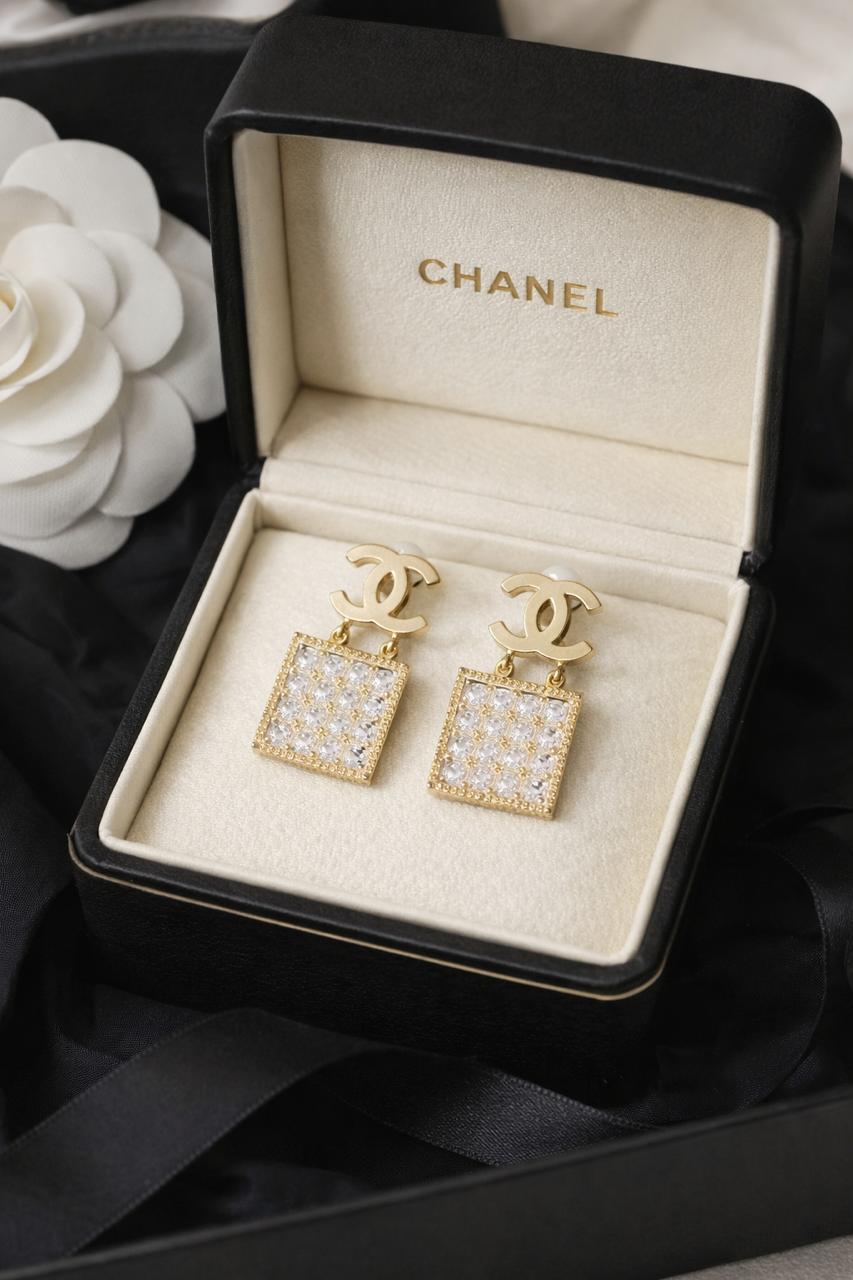 Luxury Gold Logo Drop Earrings – Crystal Square Statement Jewelry