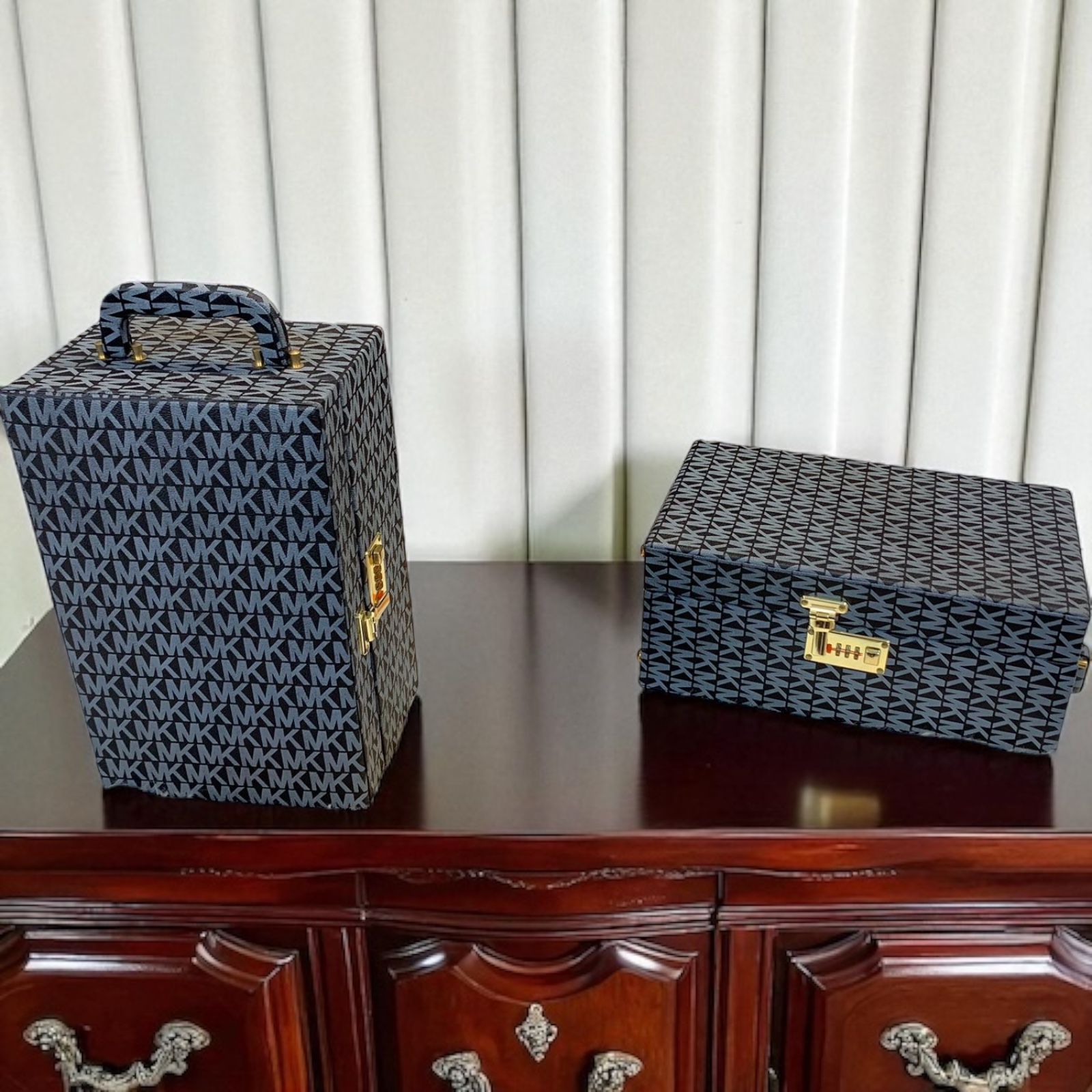 Mickey Whiskey Bar Box Set – First Copy Luxury Bar Kit