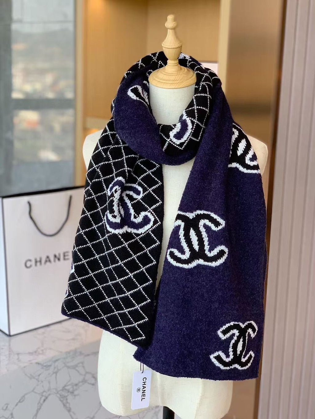 Luxury Monogram Pattern Winter Stole for Men & Women